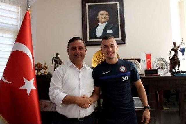 Amatör Lig Takımı Rus Futbolcuyu Kadrosuna Kattı