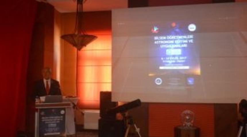 Bilim Ve Sanat Merkezi&rsquo;ndeki &Ouml;ğretmenler İ&ccedil;in T&uuml;rkiye&rsquo;de İlk Defa Bir &Ccedil;alıştay D&uuml;zenlendi