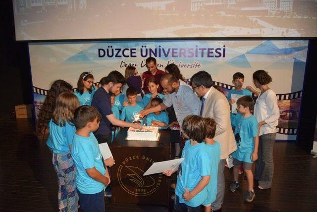 D&uuml;zce &Ccedil;ocuk Teknopark Eğitim Programları Sona Erdi 2