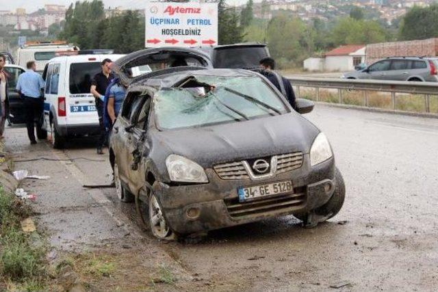 Tosya'da Otomobil Takla Attı: 6 Yaralı