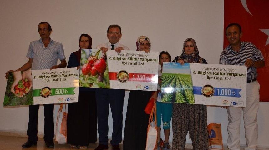 Alanyalı Kadın &Ccedil;ift&ccedil;iler Yarıştı