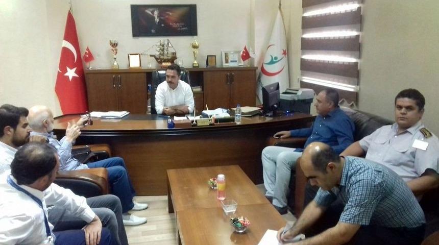 Para Dolu &Ccedil;antayı Sahibine Teslim Etti