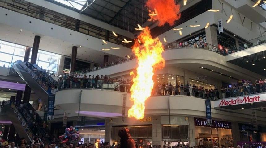 Bayram Nata Vega Avm&rsquo;de Renkli Ge&ccedil;ti