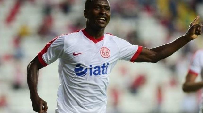 Antalyaspor'da 2 Ayrılık