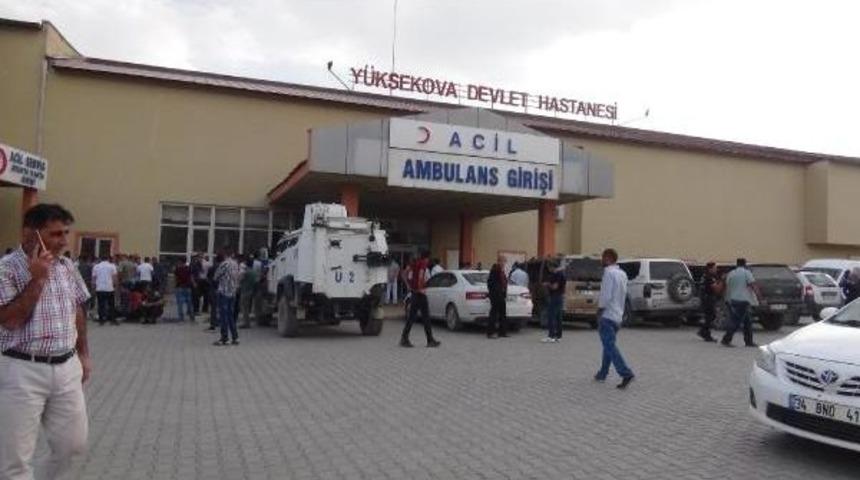 Pkk'lı Ter&ouml;ristler Iş&ccedil;ilere Ateş A&ccedil;tı; 2 &Ouml;l&uuml;, 3 Yaralı (2)