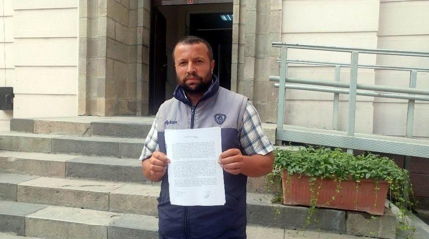 Parmağı Dikilemeyen &Ccedil;ocuğun Babası Savcılığa Su&ccedil; Duyurusunda Bulundu