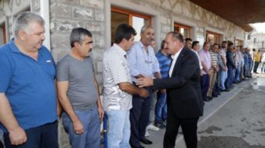 Başkan Duruay Belediye Personeliyle Bayramlaştı