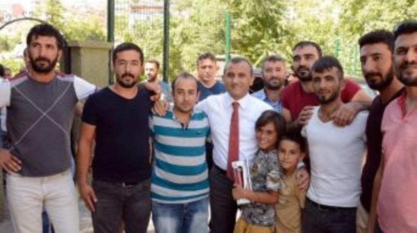 Tunceli&rsquo;de 50 &Ouml;ğretmenin Tayini Durduruldu