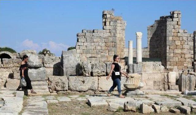 Perge'nin Helenistik Kuleleri Restore Ediliyor