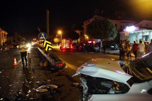 Fethiye'de Trafik Kazası: 1'i Ağır, 4 Yaralı 