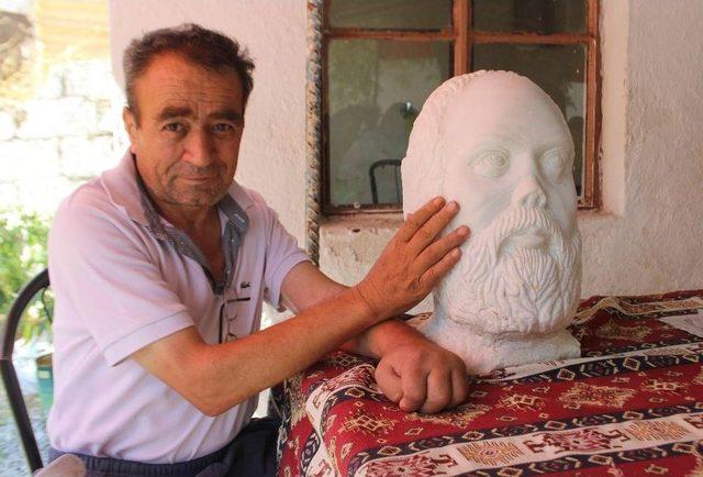 Heykeltıraşlığa Soyunan K&ouml;yl&uuml;n&uuml;n Başarısı G&ouml;renleri Şaşırtıyor 1