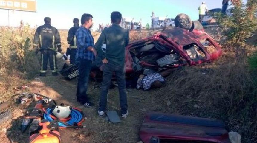 Bursa'da Kaza: 1'i &Ccedil;ocuk 7 &Ouml;l&uuml;, 10 Yaralı