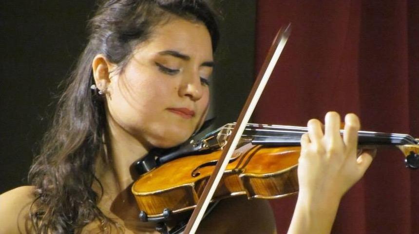 &Ccedil;eşme&rsquo;de Klasik M&uuml;zik R&uuml;zgarı