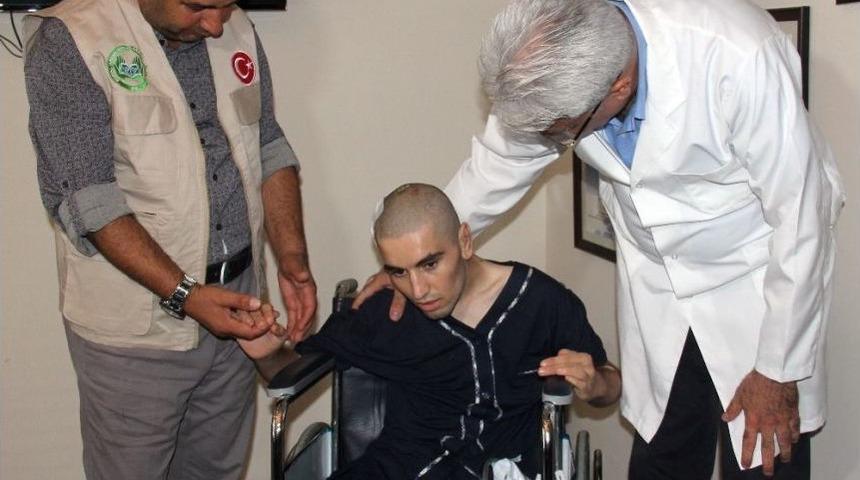 Esad&rsquo;ın Bombası Ailesini Yok Etti, Kendini Yatağa Mahkum Etti