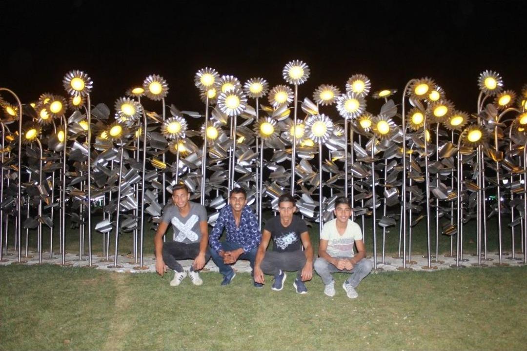 (&ouml;zel Haber) Yazları Sarıya Boyayacak, Geceleri Sahili Aydınlatıp Vatandaşlara St&uuml;dyo Olacak