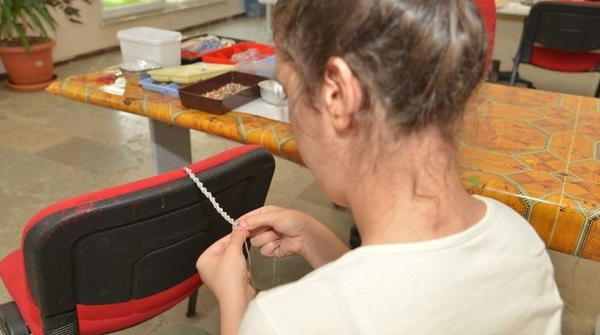 B&uuml;y&uuml;kşehir Belediyesinin Kurslarından 42 Engelli Faydalanıyor