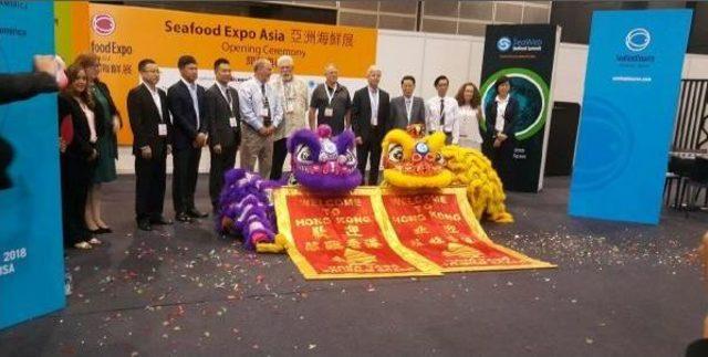 Türk Levreği, Çipurası Ve Alabalığı Hong Kong'ta