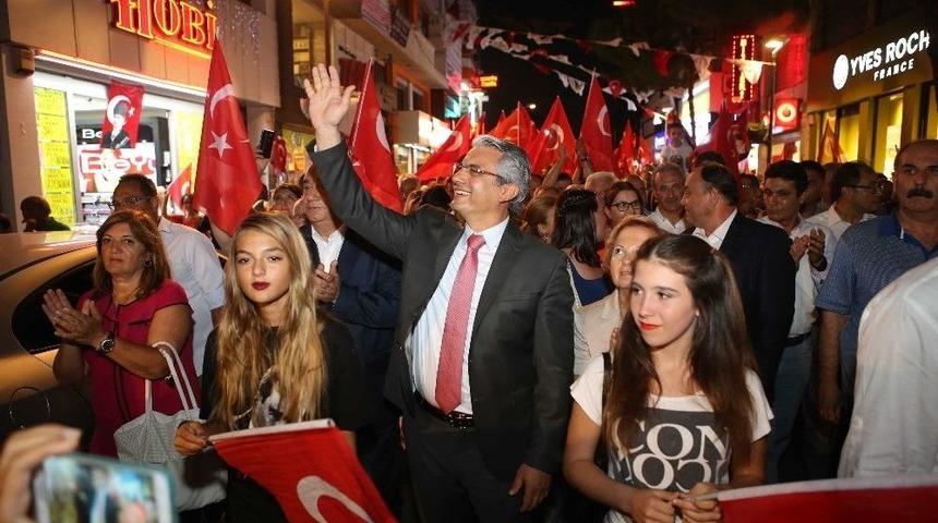 Karşıyaka&rsquo;da 9 Eyl&uuml;l Coşkusu