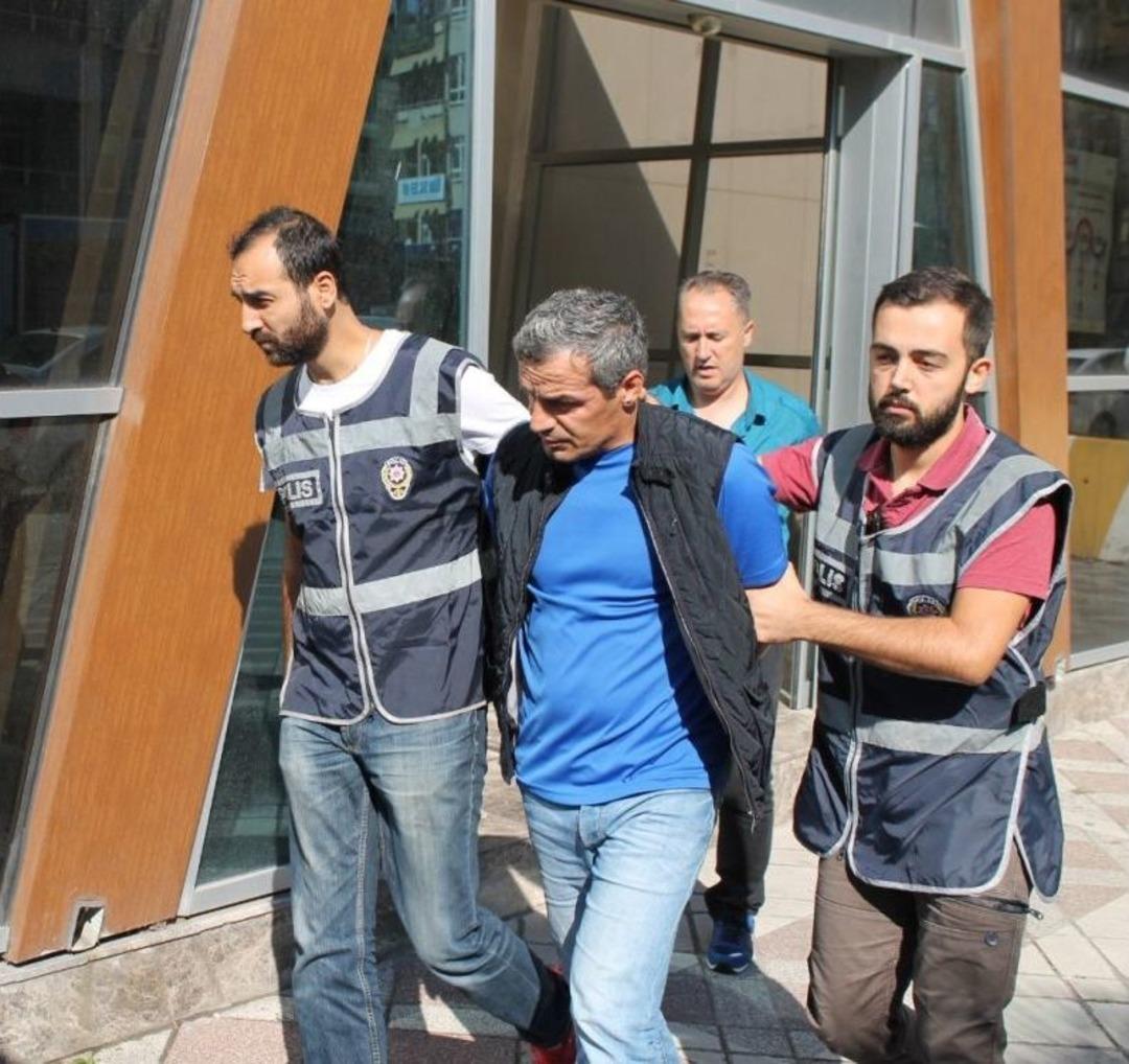 İstanbul Ve Kocaeli&rsquo;de 6 Evi Soyan Hırsız Trafikte Yakalandı