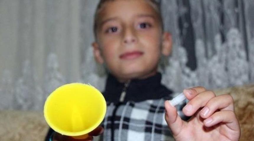 Mustafa'nın Yuttuğu D&uuml;d&uuml;k Operasyonla &Ccedil;ıkarıldı