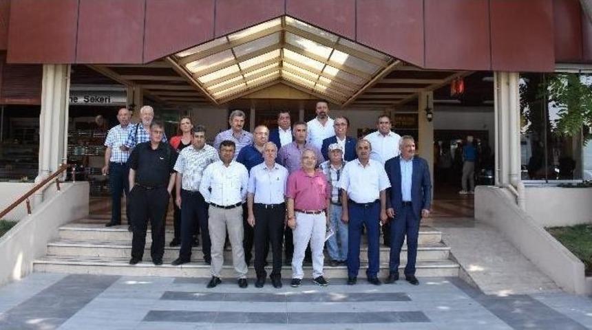 Aksaray Ticaret Borsası Başkanı &Ouml;zk&ouml;k, Adaylığını A&ccedil;ıkladı