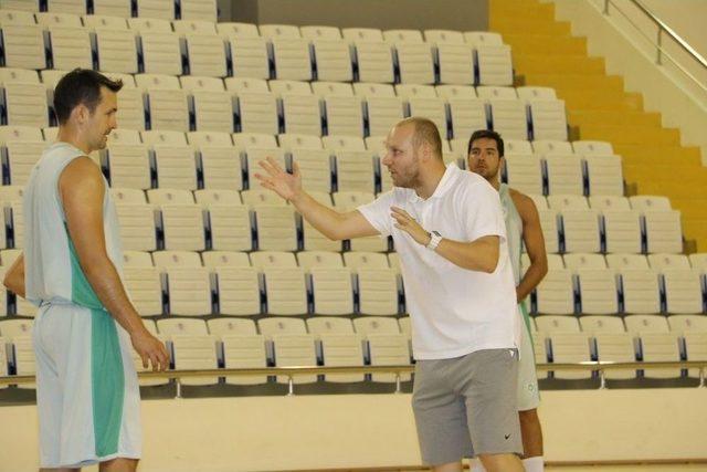 Manisa Bbsk Basketbol Takımı İlk Antrenmanı Yaptı