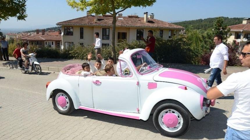 &Ccedil;ocuklar İ&ccedil;in Festival Tadında S&uuml;nnet Ş&ouml;leni