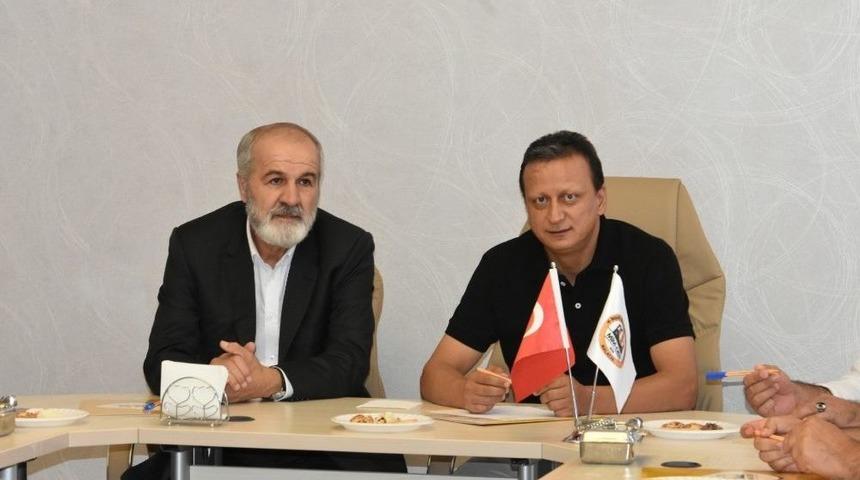 Mtso Başkan Adayı Namık Şahin Se&ccedil;im &Ccedil;alışmalarını S&uuml;rd&uuml;r&uuml;yor