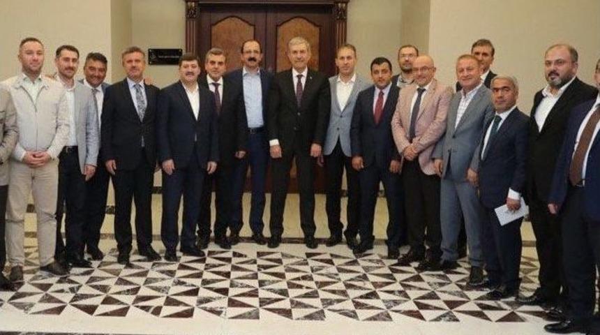 D&uuml;ndar, Mardin&rsquo;in Sağlık Sorunlarını G&ouml;r&uuml;şt&uuml;
