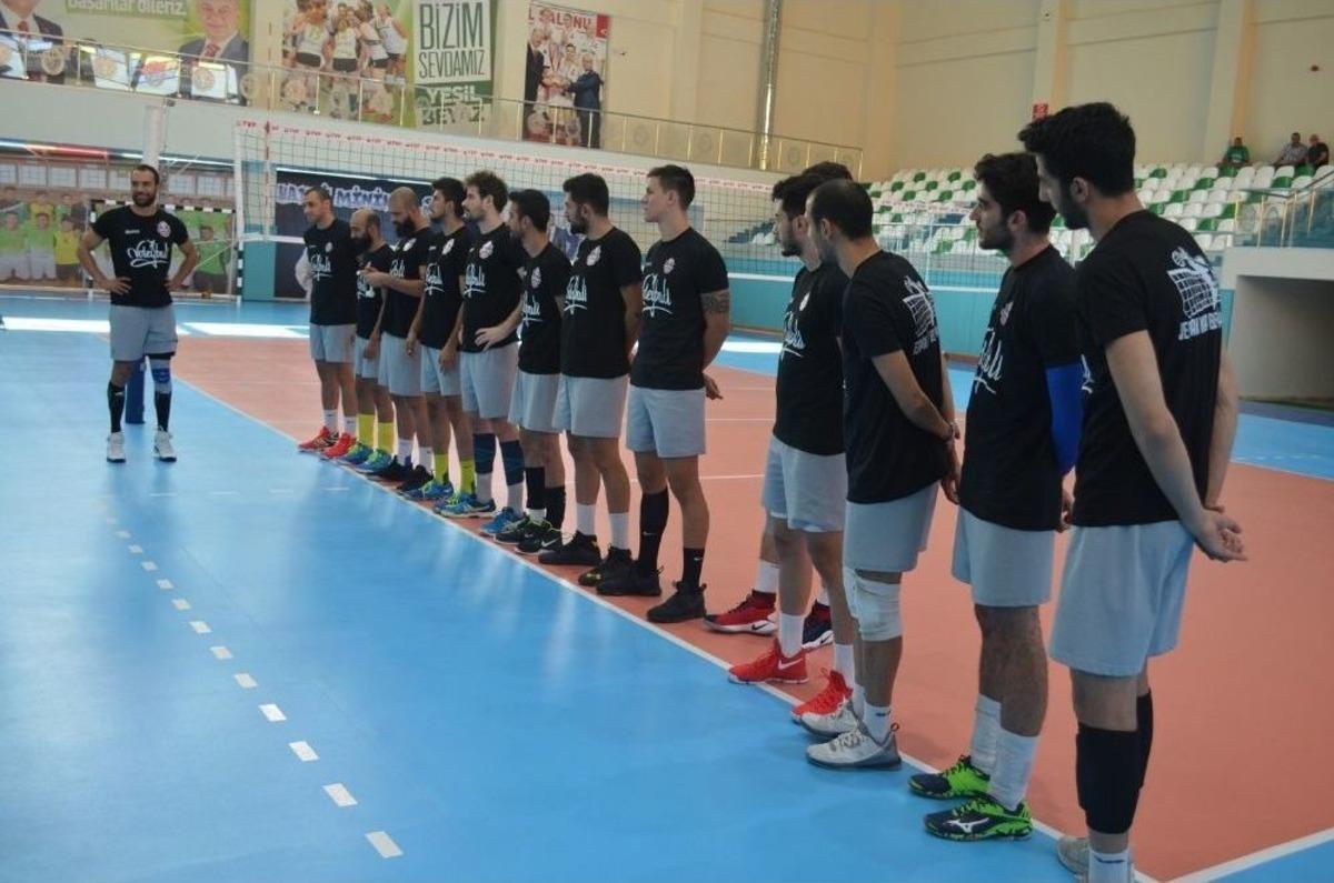 Kula&rsquo;nın Efeleri Lige Hazırlanıyor