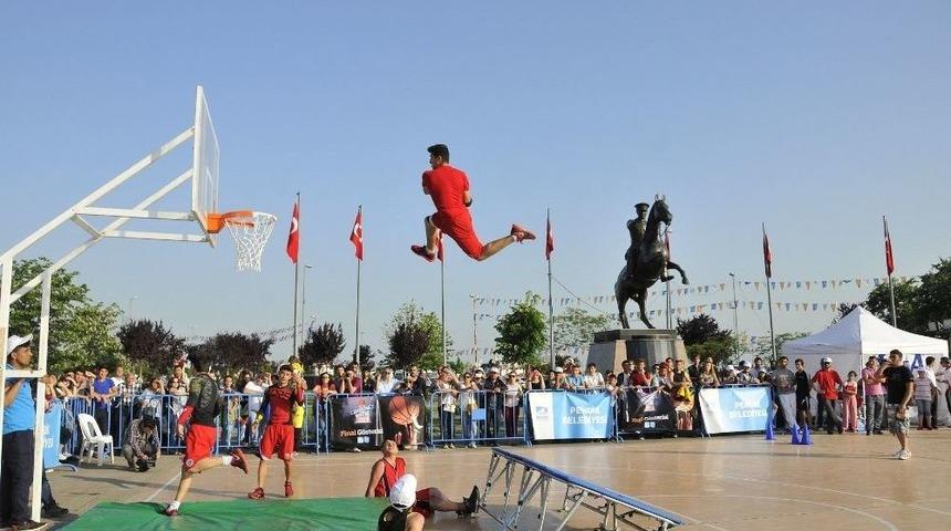 Sokakta Pota Heyecanı