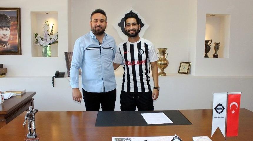 Altay&rsquo;da Doğan Karakuş İmzaladı