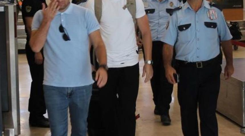 Slovak Savunma Oyuncusu Hubocan Trabzon'a Geldi