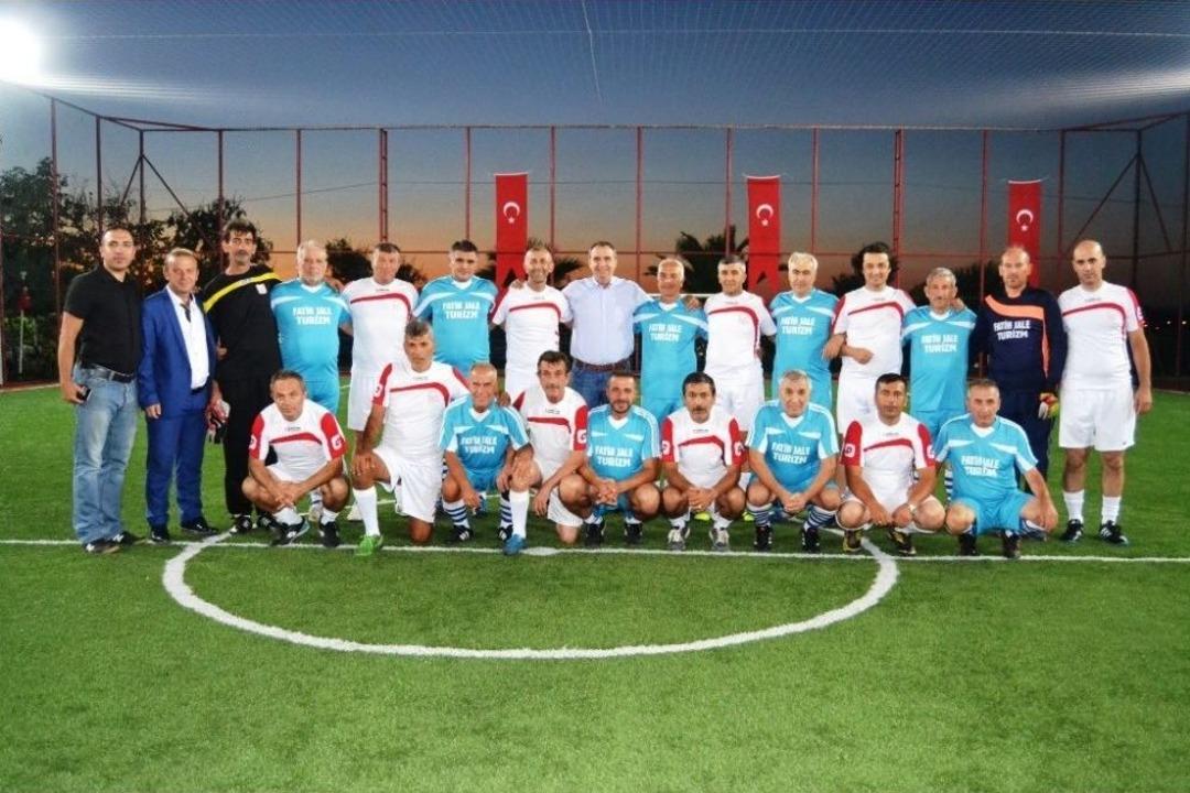 Ayvalık Ş&ouml;hretler Turnuvası&rsquo;na İlgi Yoğun Oldu