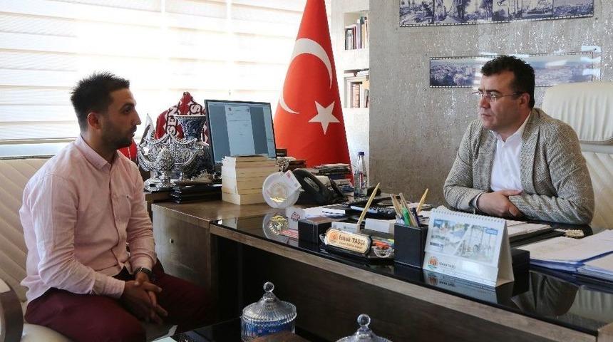 Taş&ccedil;ı, Top Mermisine İsmini Yazan Askerle Buluştu