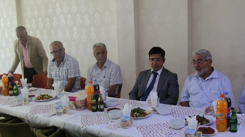 Başkale Belediyesi &Ccedil;alışanları Sendika Temsilcileriyle Buluştu