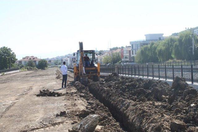 Darboğaz Deresi’nde Çalışmalar İki Koldan Sürüyor