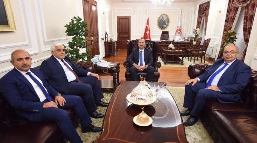 Başkan Kutlu Adıyaman İle İlgili Bakanlarla G&ouml;r&uuml;şt&uuml;