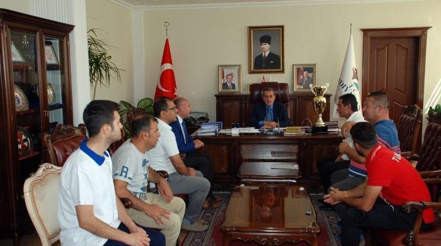 İşitme Engelli Sporcuların B&uuml;y&uuml;k Başarısı