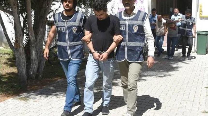 &Ccedil;ilingirle Evdeki Kasayı A&ccedil;tırmak Isteyen 3 Telefon Dolandırıcı Tutuklandı