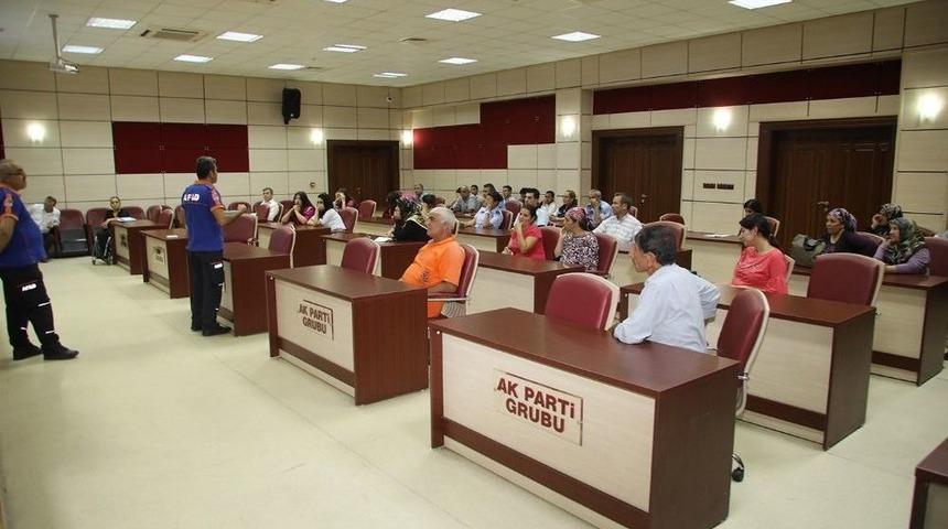 &Ccedil;elikcan: "k&uuml;&ccedil;&uuml;k Bir Dokunuş Hayat Kurtarır"