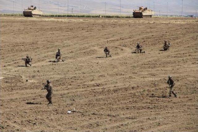 Habur’Daki Tatbikatta Temsili Düşman Mevzileri Böyle Ele Geçirildi