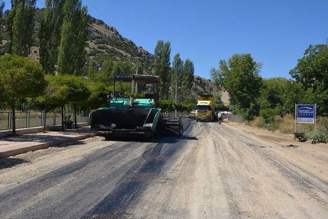 Korkuteli Alâeddin Mahallesine Sıcak Asfalt