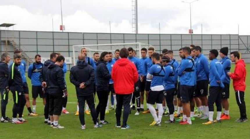 İbrahim &Uuml;z&uuml;lmez: 3 Puanla Başlamak Istiyoruz