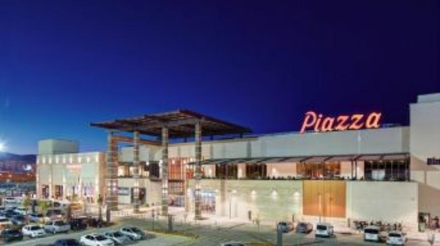 Piazza&rsquo;da Saatler Ramazan&rsquo;a G&ouml;re Ayarlandı