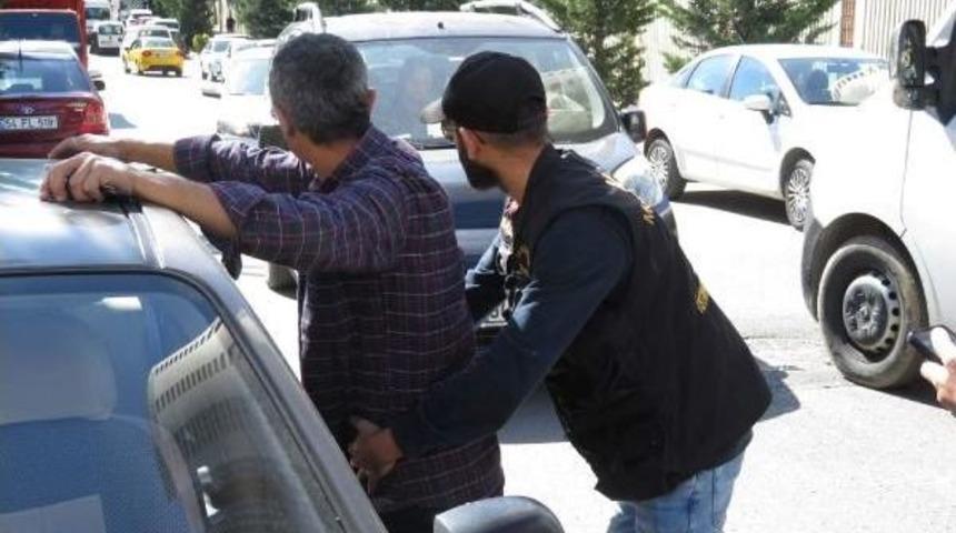 Ataşehir'de Servislerde Ve Okul &Ccedil;evrelerinde Denetim