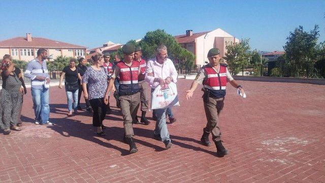 Ayvalık&rsquo;ta 20 M&uuml;lteci Ve 3 Organizat&ouml;r Yakalandı 1