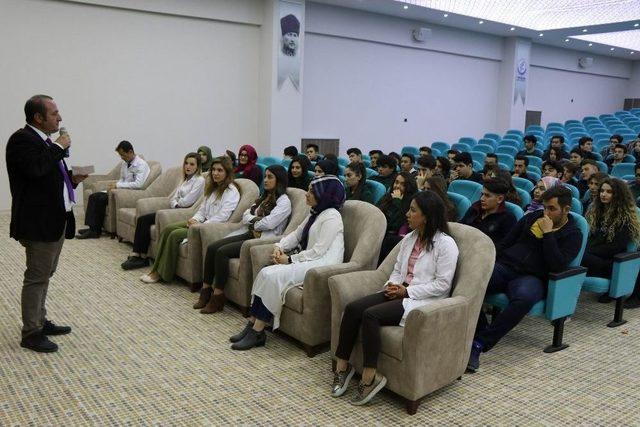 Kardelen Eğitim Kurumları&rsquo;nda 12. Sınıf &Ouml;ğrencilerine Yeni Sınav Sistemi Anlatıldı 2