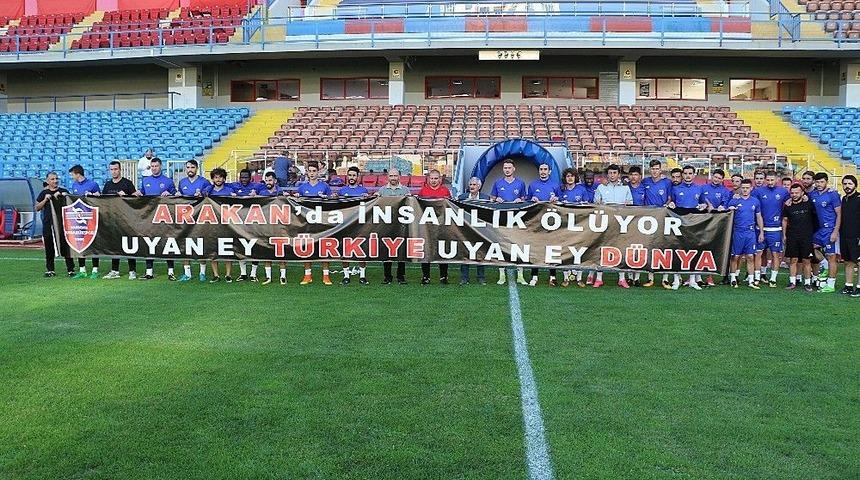 Karab&uuml;kspor&rsquo;dan Arakan&rsquo;a Pankartlı Destek
