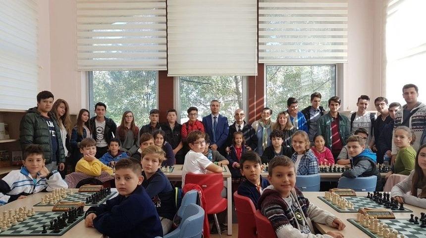 Okullar Arası Satran&ccedil; Yarışması Yapıldı